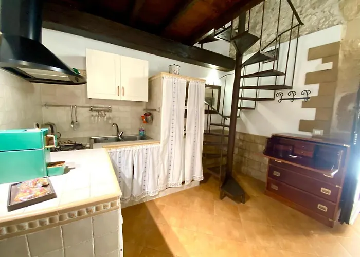 Semesterbostad Carini House
